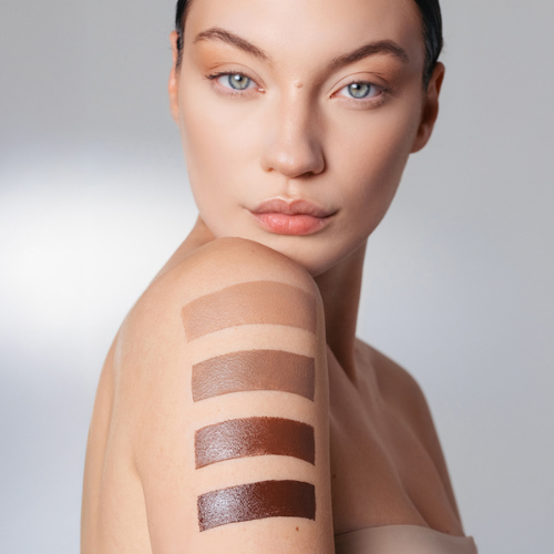 Vėsūs neutralūs tonai padeda sukurti aiškius, gilius šešėlius Kontūravimo pieštukas MESAUDA THE MOOD OF CONTRAST 102 MEDIUM, 7 g | Mano Vaistinė