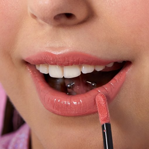 Užtikrina putlumo bei žvilgesio efektą Lūpų blizgesys MESAUDA GLOSS MATRIX, 108 4Ever Peach 5 ml | Mano Vaistinė
