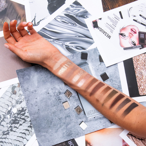 Šios universalios spalvos leidžia sukurti įspūdingus makiažus Akių šešėlių paletė MESAUDA ARCHETYPE, 12 g | Mano Vaistinė