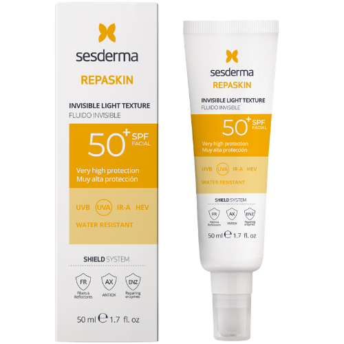 Lengvos tekstūros, greitai susigeria ir nepalieka blizgesio ar balkšvo efekto Apsauginis fluidas veidui SESDERMA REPASKIN INVISIBLE LIGHT TEXTURE SPF50+, 50 ml | Mano Vaistinė