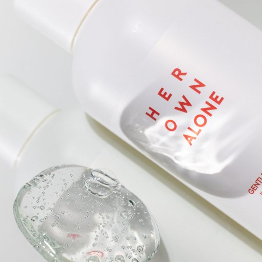 Atkuria natūralią mikrofloros pusiausvyrą Švelnus intymios higienos prausiklis HER OWN ALONE, 300 ml | Mano Vaistinė