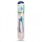 Su mikštais šereliais Dantų šepetėlis sunkiai pasiekiamoms vietoms SENSODYNE MULTICARE SOFT | Mano Vaistinė Su mikštais šereliais Dantų šepetėlis sunkiai pasiekiamoms vietoms SENSODYNE MULTICARE SOFT | Mano Vaistinė