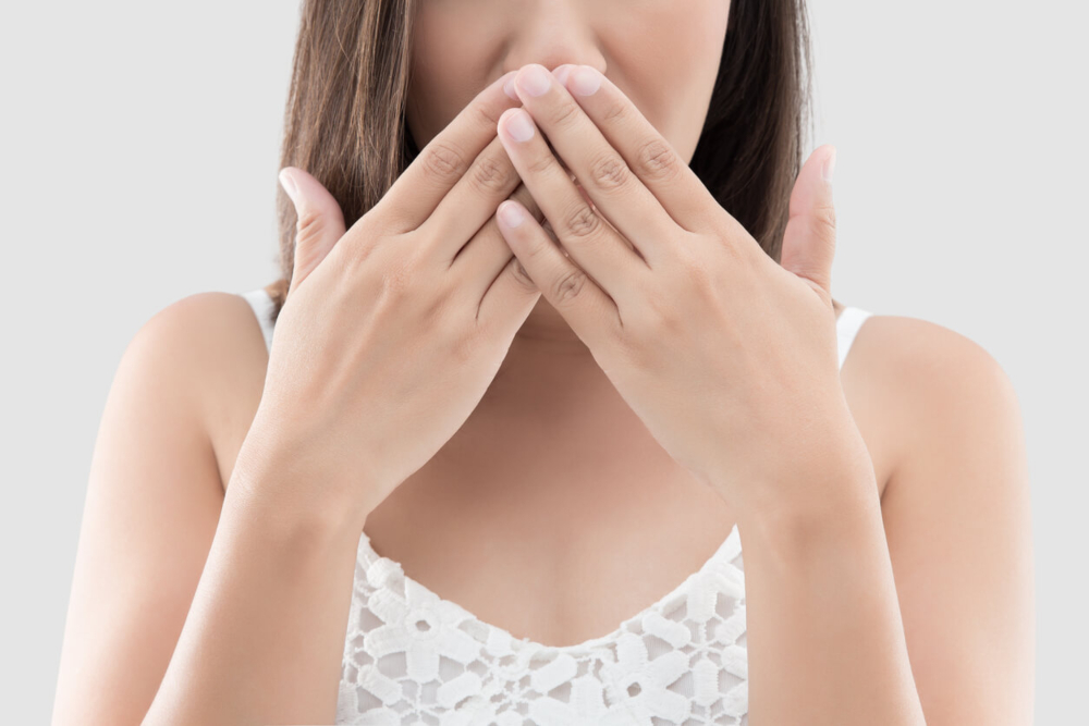 Blogas burnos kvapas: užuot gėdijęsi, ieškokime priežasties
