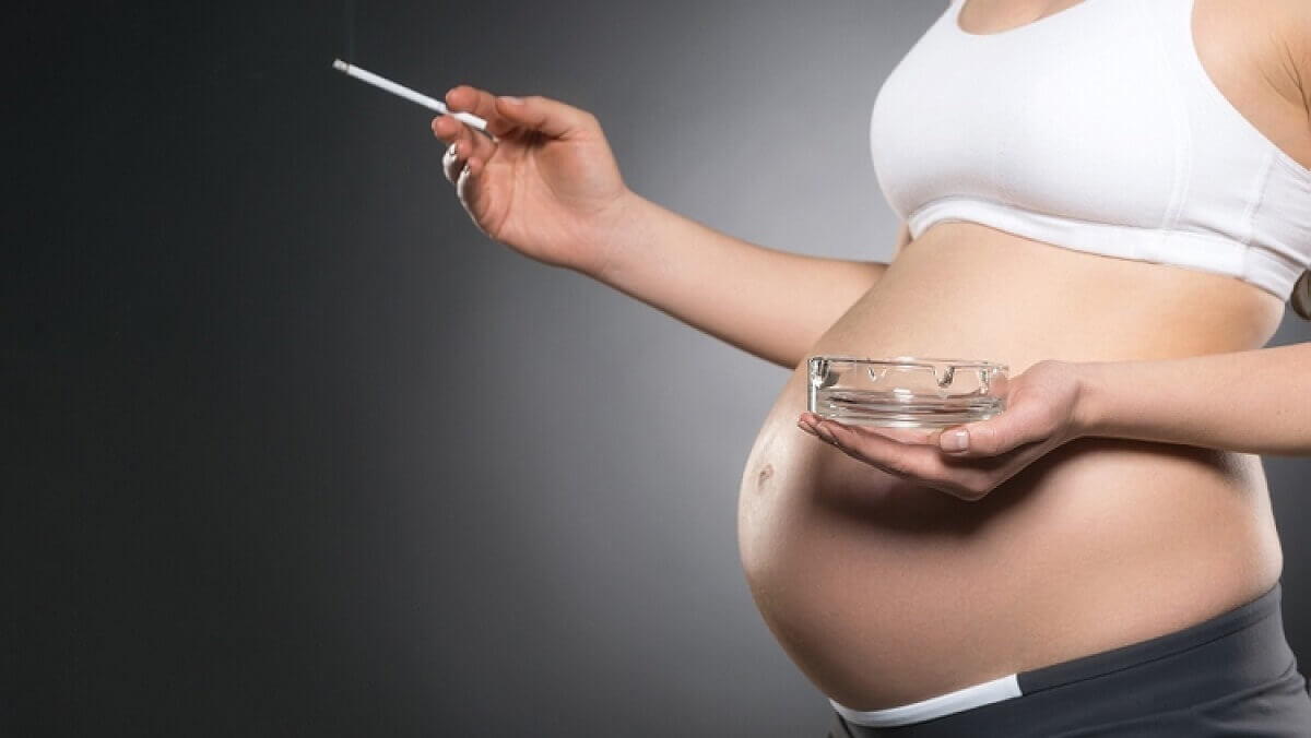 Ketvirtadalis nėščiųjų neatsisako rūkymo. Kas laukia jų kūdikių?